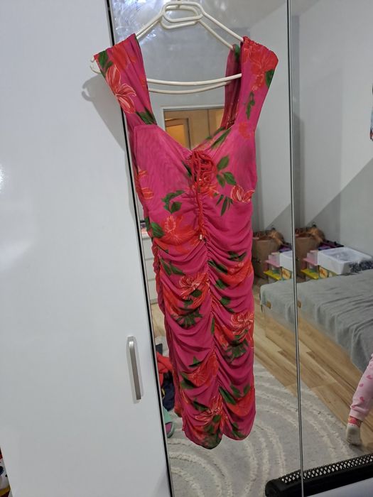 Рокля Pinko по тялото