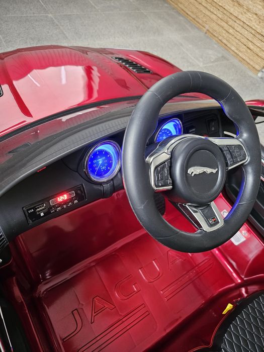 Детска акумулаторна  кола Jaguar с родителски контрол.