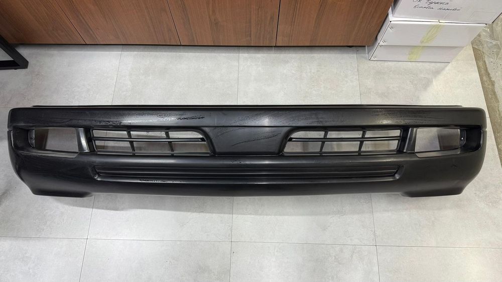 Бампер  передний LX 470