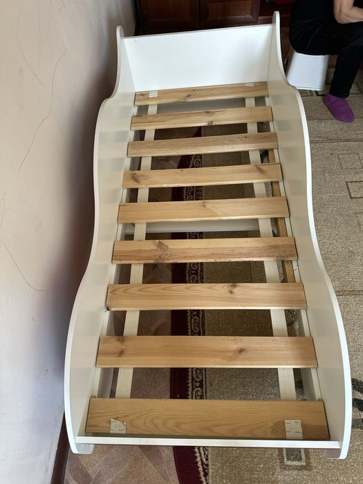 Детские кровати. 2 штуки.