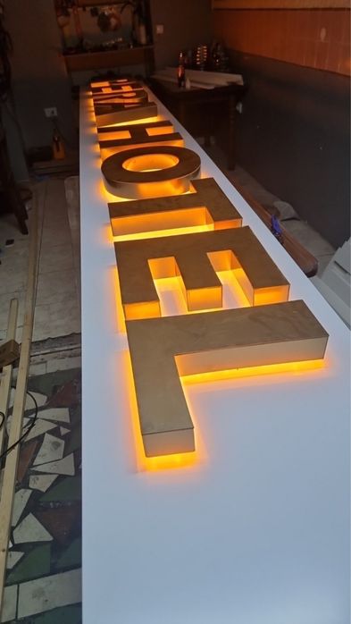 Tashqi Reklama xizmatlari Banner Orakal Stend Tablichka