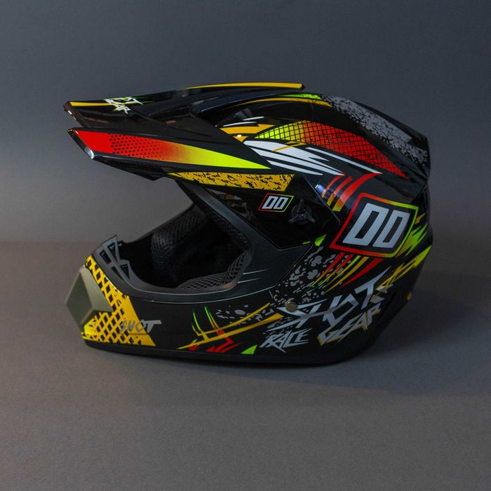 Каска с очила за ел. тротинетка , велосипед , мотокрос