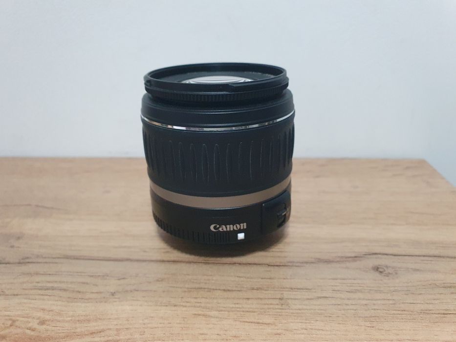 Фото обектив Canon EF S 18-55 mm II