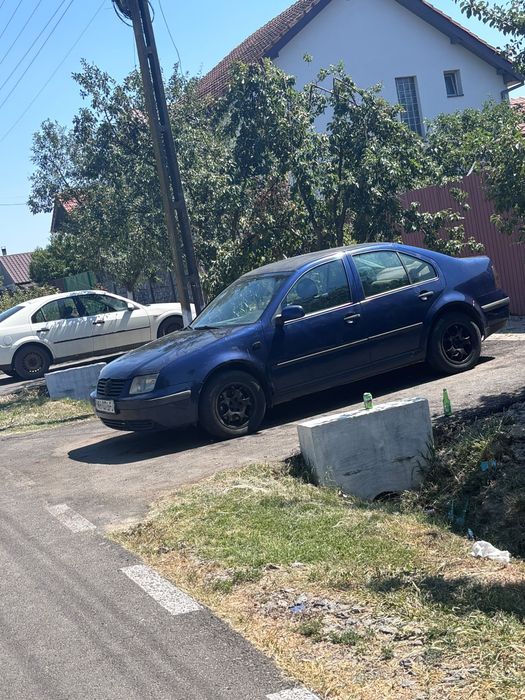 Volkswagen Bora, 653 € — imagine 2