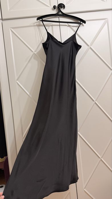 Черное платье от Zara