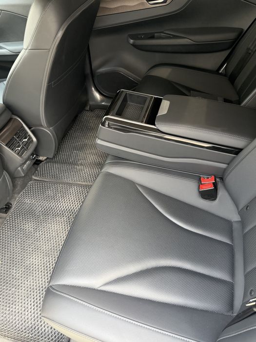 Nasiya savdo Hongqi eqm5 450km запас ход