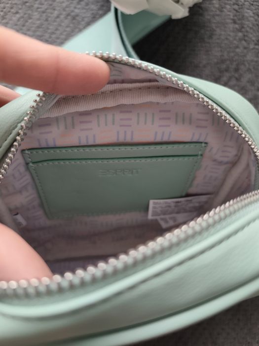 2 gentute identice, noi; pret/bucata