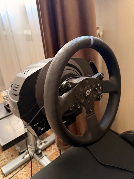 Симрейс симулятор в сборе thrustmaster 300 + playseat