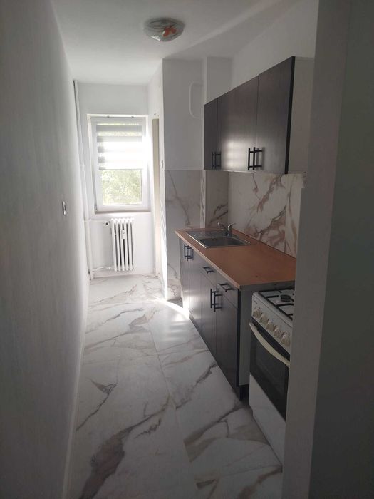 Vand apartament 2 camere, Arad zona Lebada