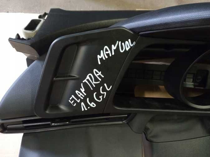 Hyundai Elantra 2021 - plansa de bord - kit airbag - centuri siguranta