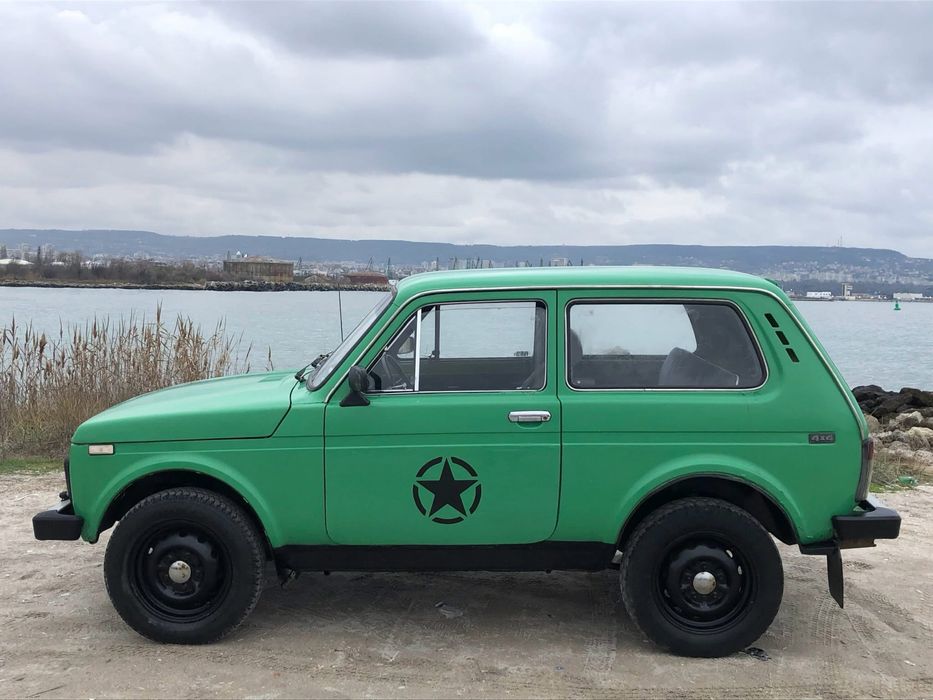 На части Lada Niva 1.7i