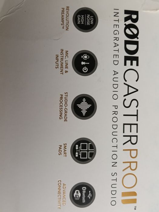 Rodecaster pro 2 podmic streaming podcast kit