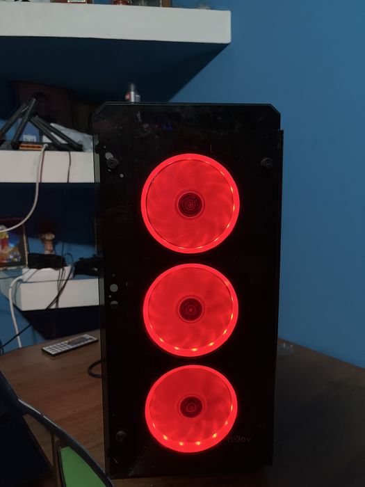 Vand calculator in stare foarte buna