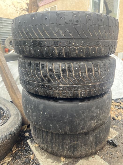 Продам шины с диском