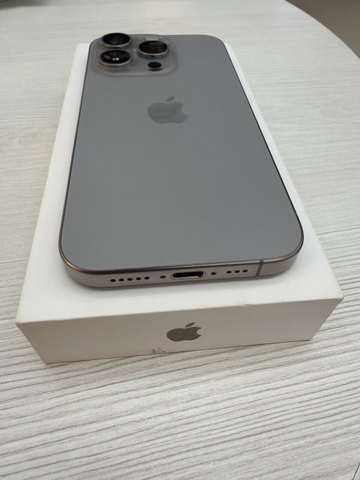Vand Iphone 15 Pro