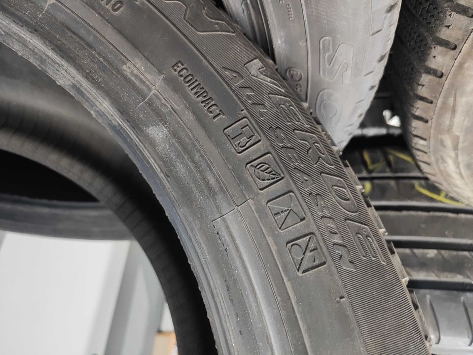 2бр. всесезонни гуми 315/35/21 Pirelli