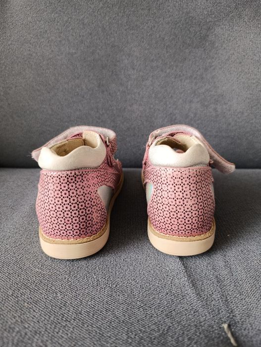 Ортопедические сандали