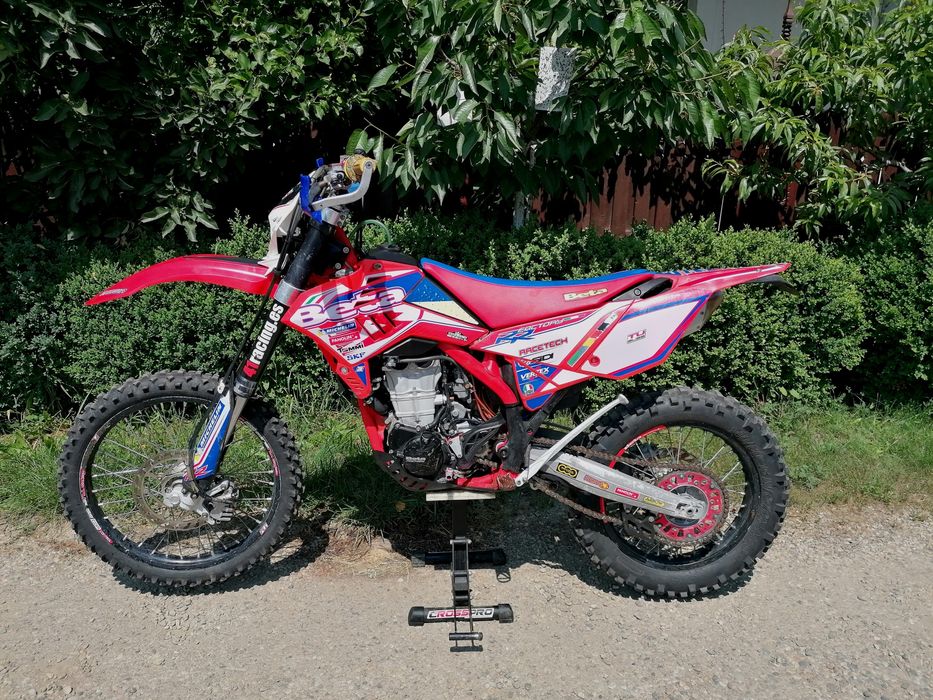 Vând Beta 450 RR