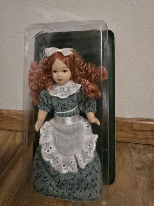 DeAgostini порцеланови кукли