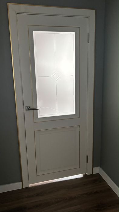 Продам межкомнатые двери
