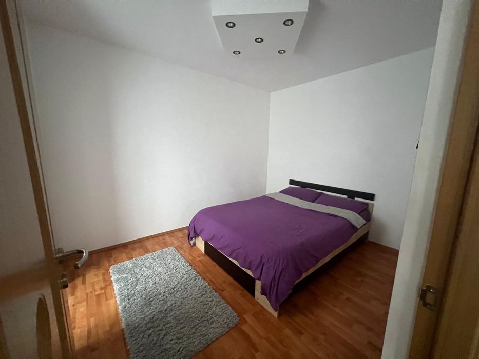 Vand apartament 2 camere