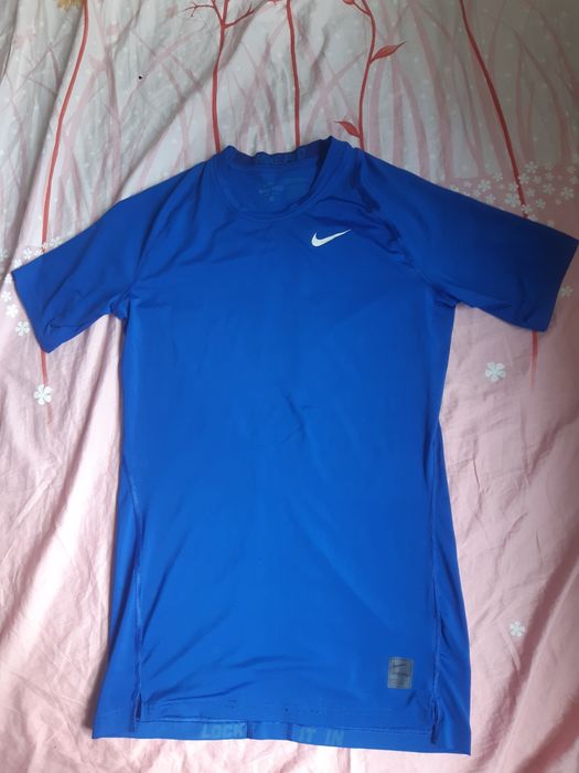 Футболка женская Nike pro для бега размер L