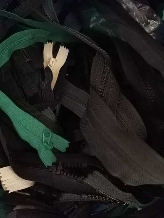 Schimb fermoare noi cu materiale