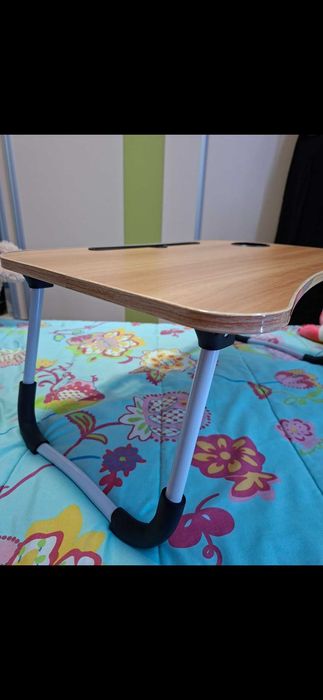 Поставка за лаптоп