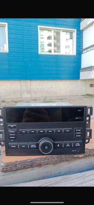 Продам срочно оригинал автомагнитолу за 20тыс