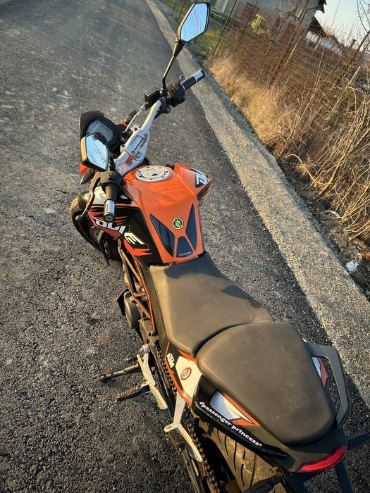 Ktm duke 125 categoria A1