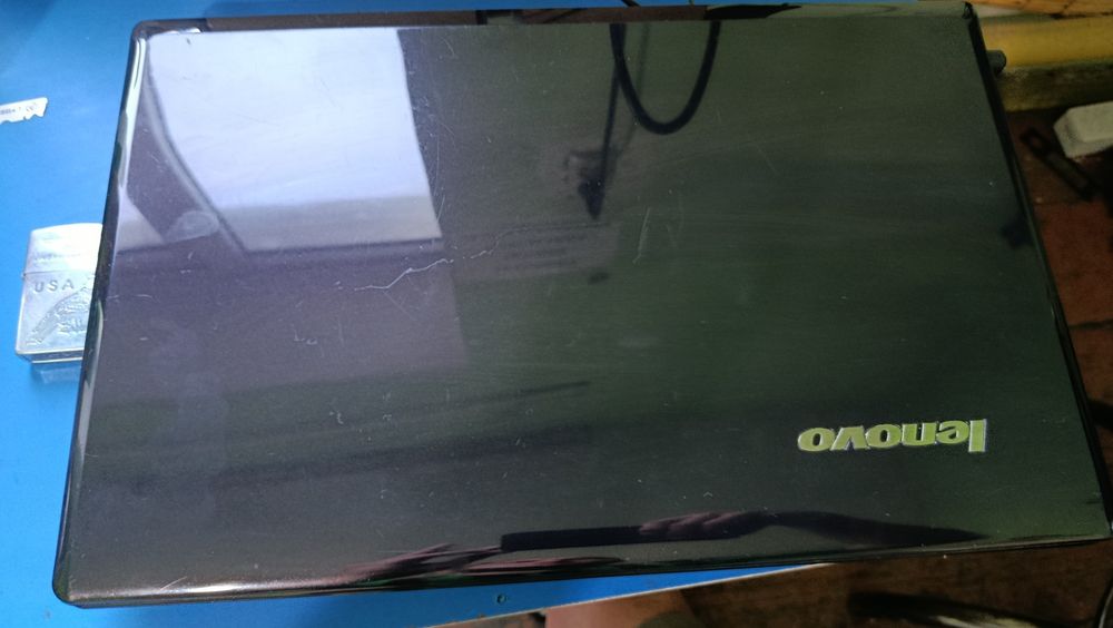 Noud book Sotiladi xolati alo darajada