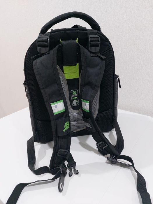 Школьный  рюкзак для мальчика