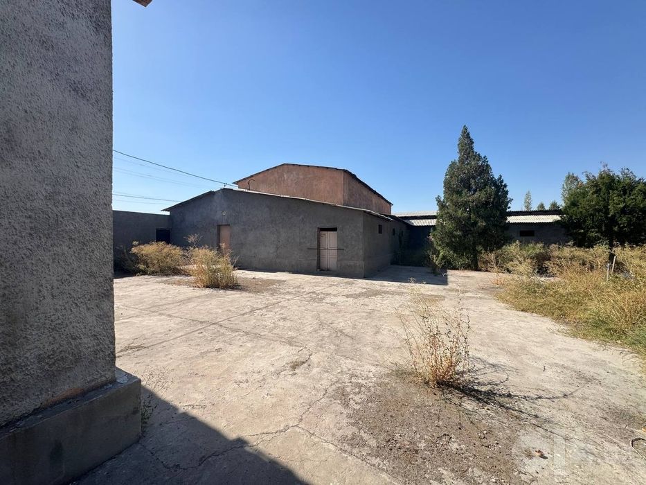 562 m² Ishlab chiqarish va sklad binosi ijaraga beriladi — Ohangaron