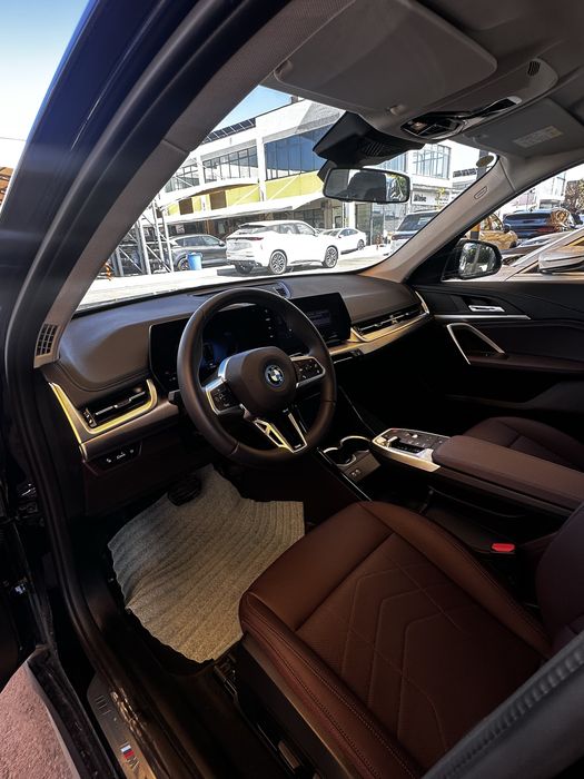 Bmw ix1 25l  2025