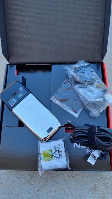 Telefon Nokia E 51