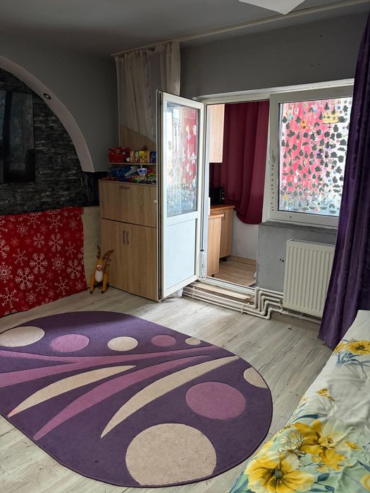 Vand apartament!
