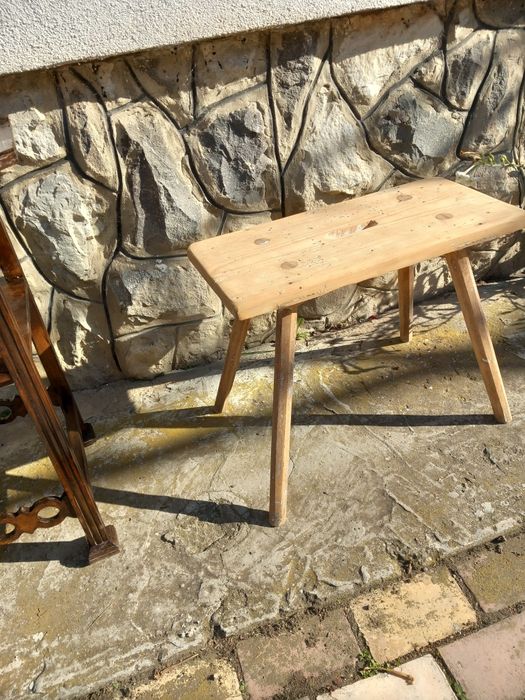 De vânzare scaun țărănesc din lemn