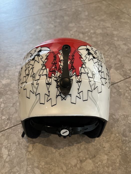 Детска ски каска UVEX