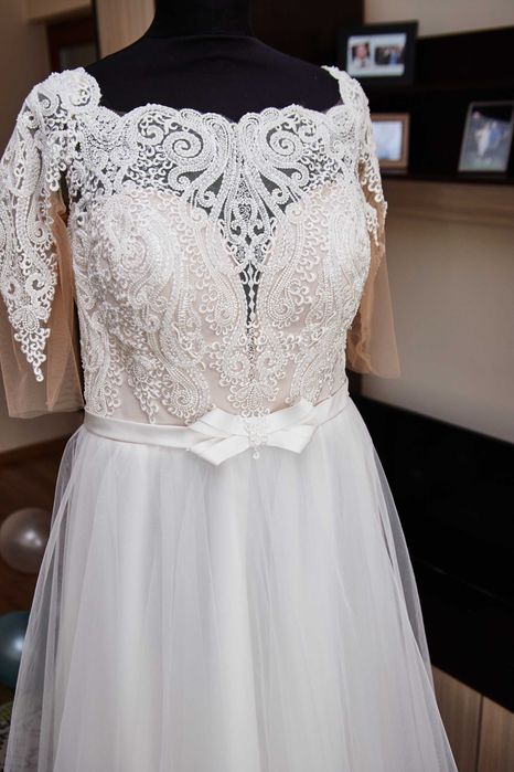 Vand rochie de mireasa