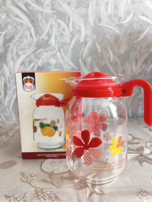 Новая посуда ,можно  подарить.