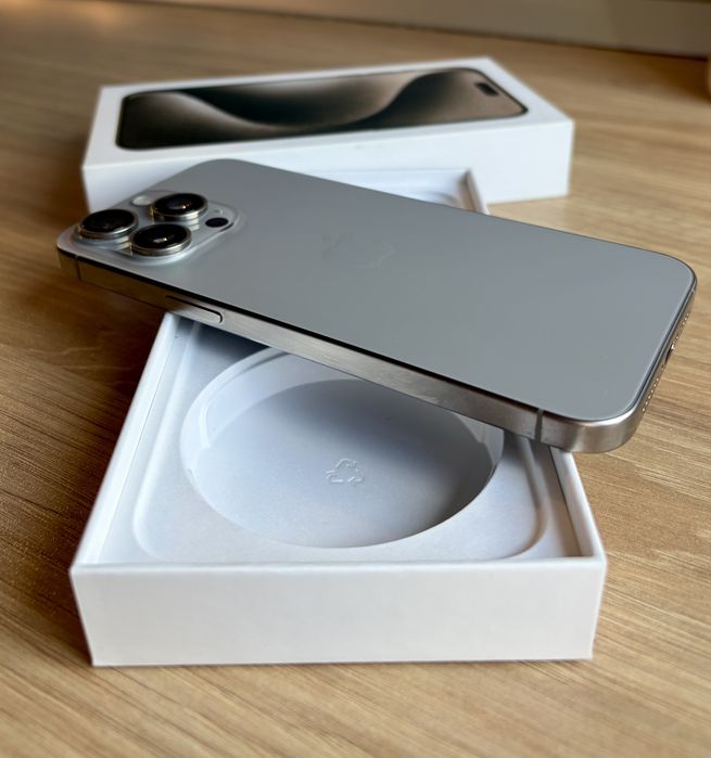 iPhone 15 Pro Max 256GB   – Natural Titanium – Ca Nou – 86% – 3200 lei