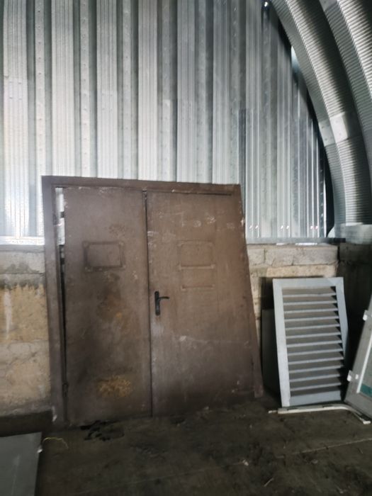 Двери металлические