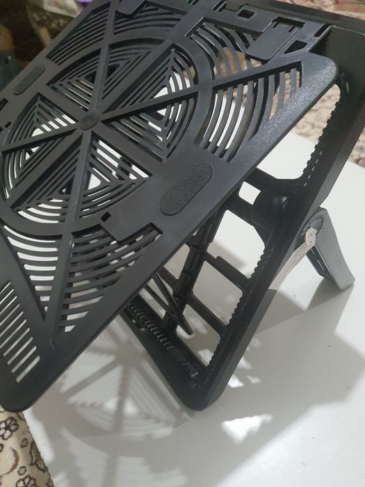 Notebook va planshetlar uchun podstavka