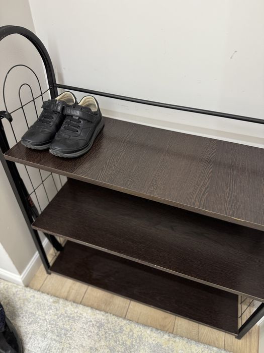 Продается обувница