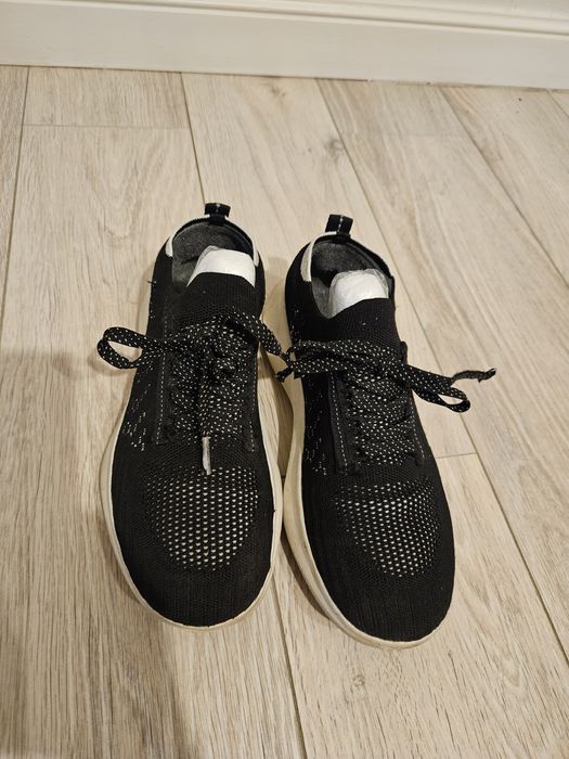 Pantofi slip on marimea 37
