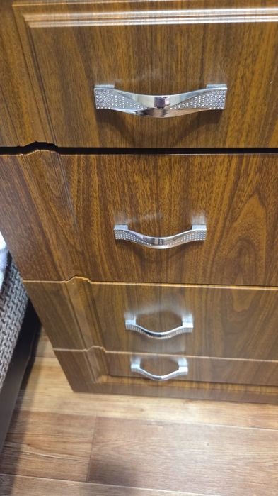 Срочно продам комод