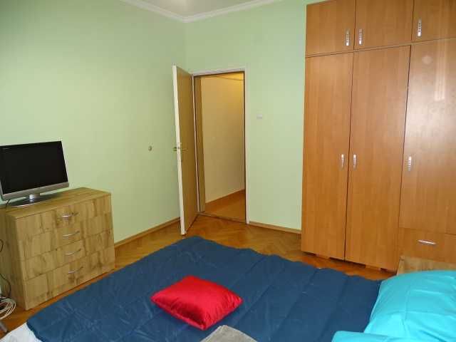 Дава се под наем Тристаен апартамент в София, Център - 90 кв.м за 509.49 € - Снимка #9