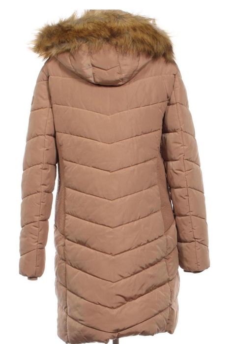 Продавам ново марково,зимно,бежово яке Tom Tailor.