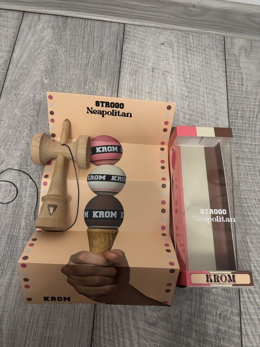 Vand kendama Krom Strogo Neapolitan