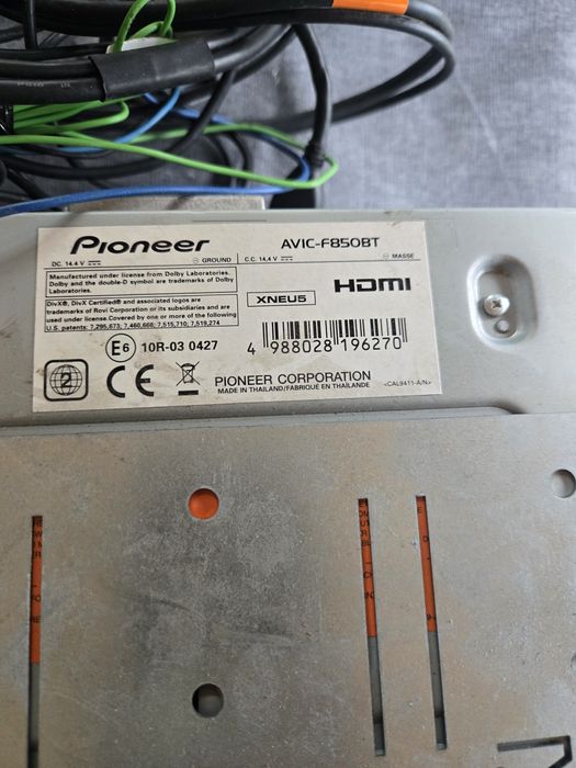 мултимедийна навигационна система Pioneer AVIC-F850BT